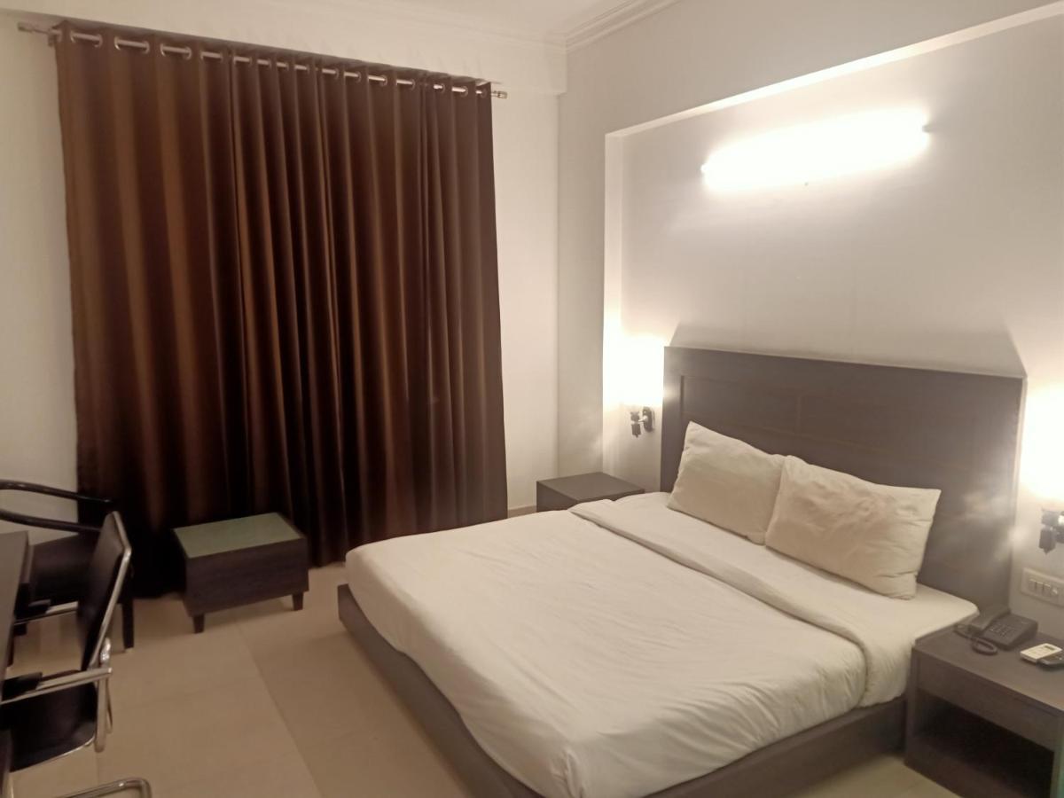 Hotel Chaupal By Casa Bella Gurgaon Eksteriør bilde