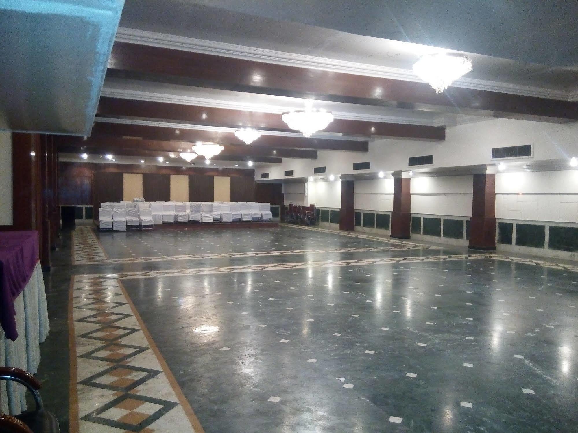 Hotel Chaupal By Casa Bella Gurgaon Eksteriør bilde